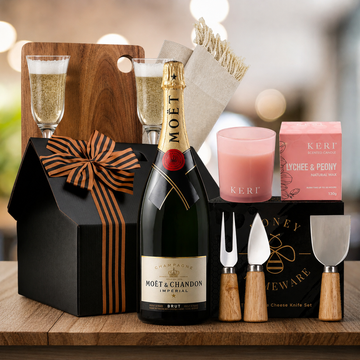 Settlement Celebration Corporate Hamper