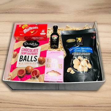 Darrell Lea Chocolate Christmas Hamper - Tastebuds