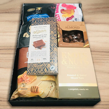 Christmas Hamper With Halal Snacks - Tastebuds