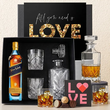 Johnnie Walker Blue Deluxe Valentines Hamper