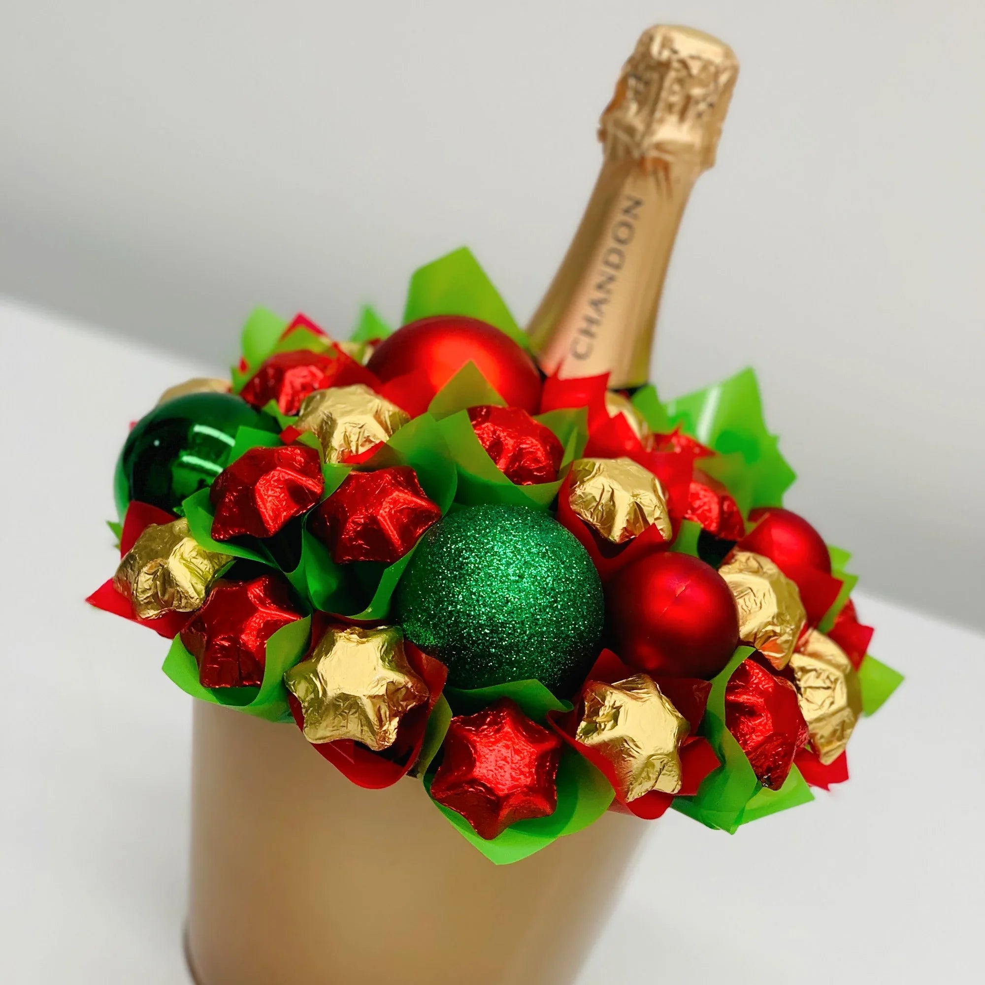 6 Great Christmas Gifts for Wine Lovers - Tastebuds