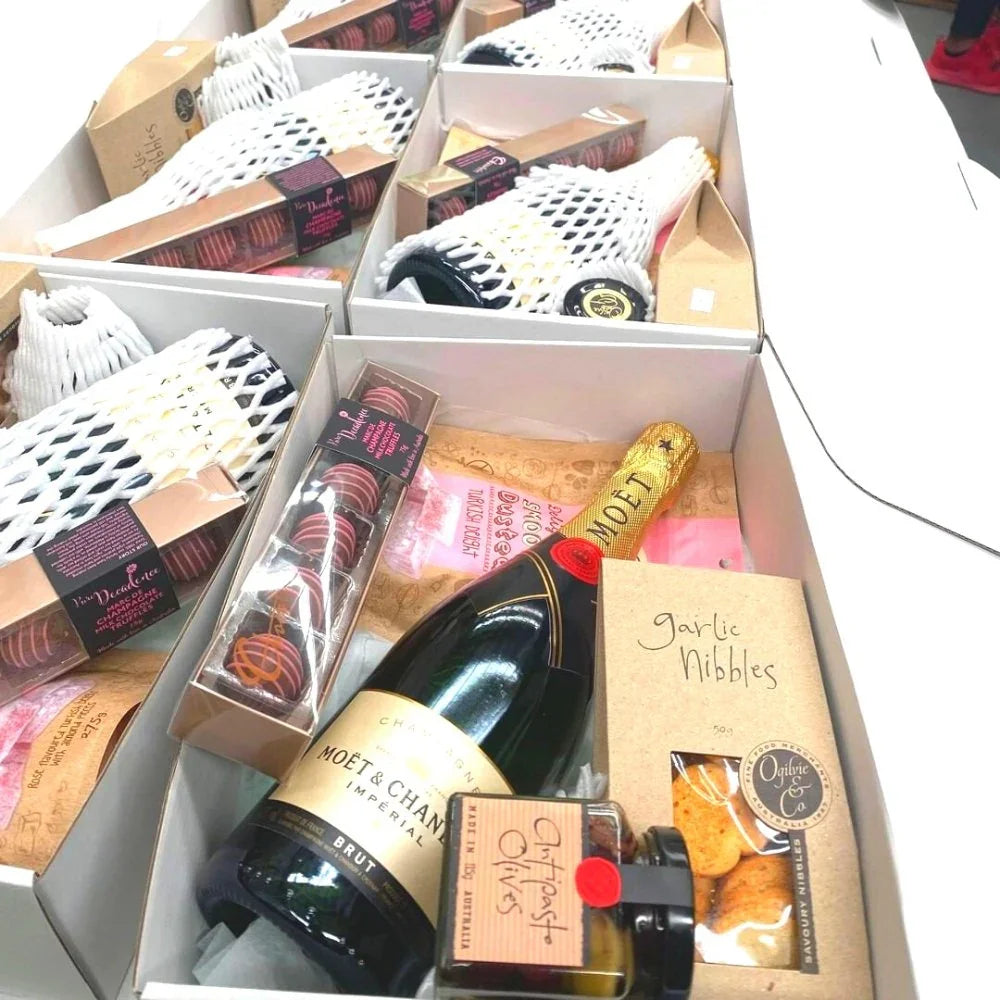 Best Selling Corporate Gifts In 2025 - Tastebuds