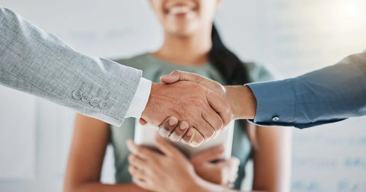 Spreading Holiday Cheer: Corporate Gifting with Christmas Hampers - Tastebuds