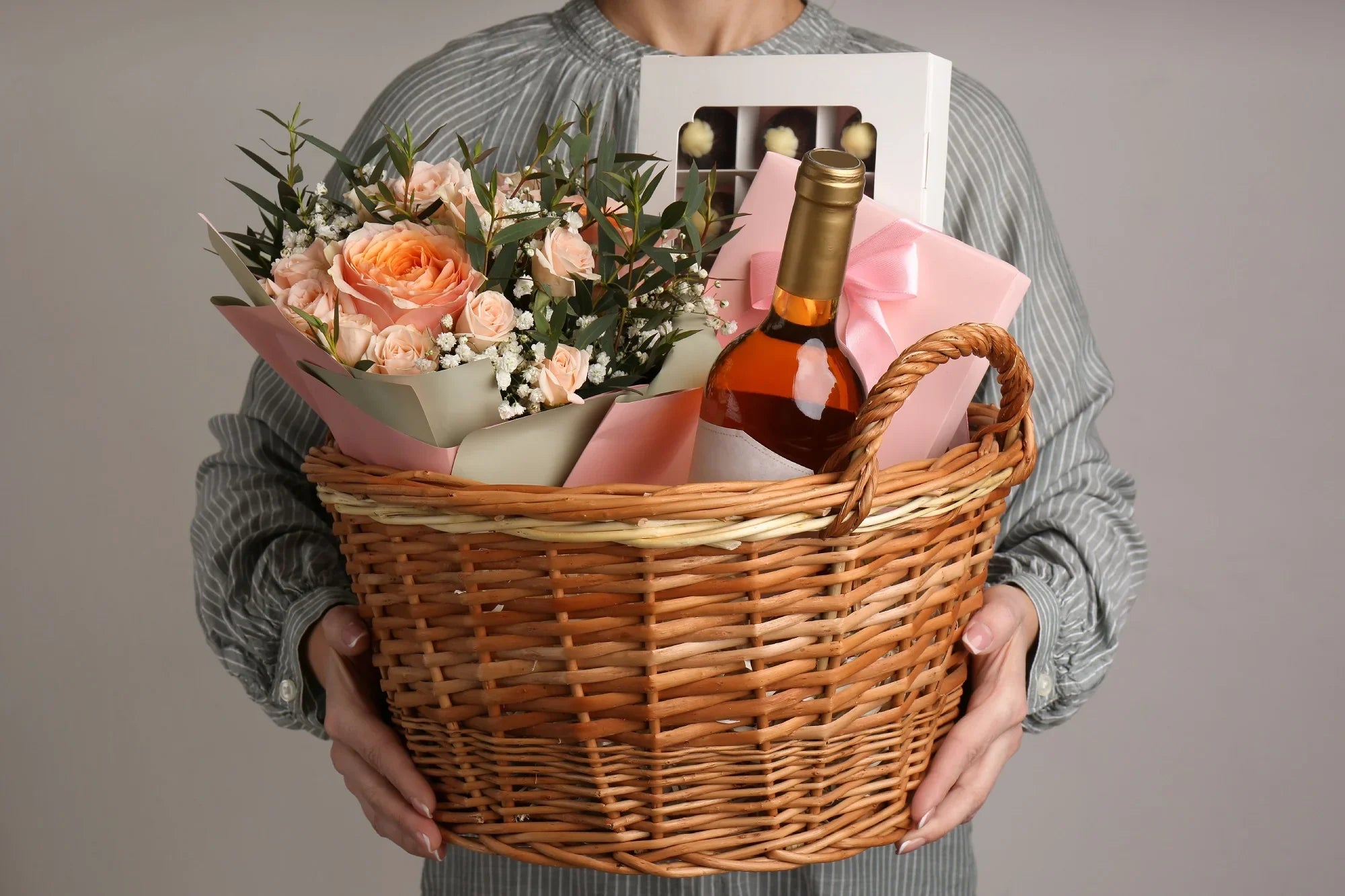 How to Make a Personalised Gift Hamper - Tastebuds