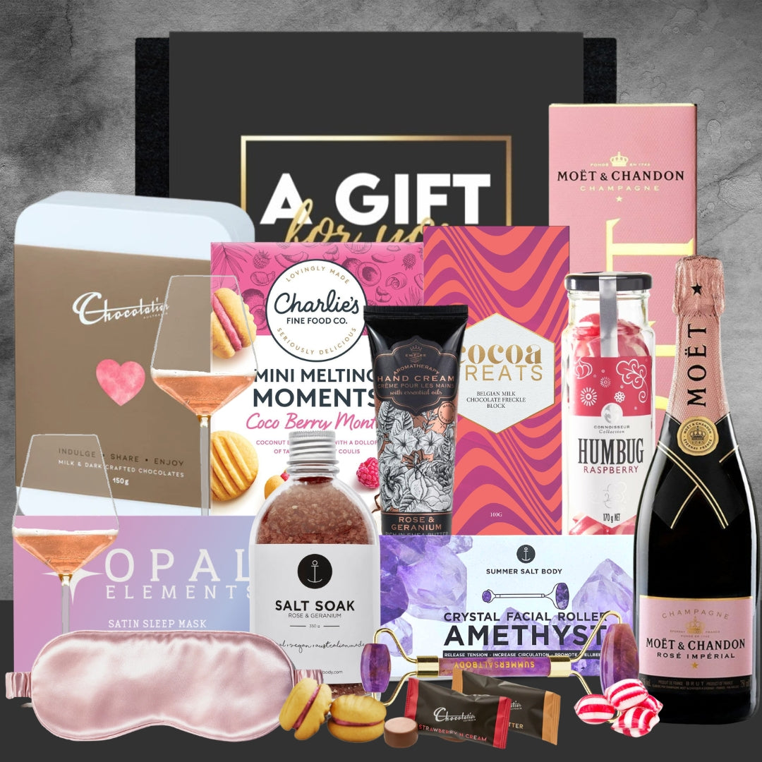 Moet Rose Luxury Pamper Hamper