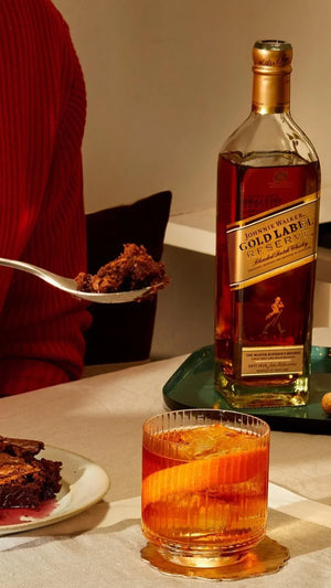 Johnnie Walker Gold Decanter Christmas Hamper - Tastebuds