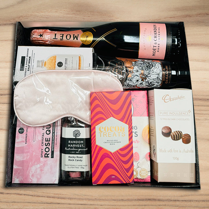 Moet Rose Luxury Pamper Hamper - Tastebuds