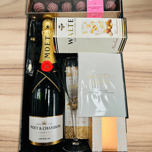 Moet Wedding Hamper - Tastebuds