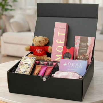 Moet Rose Luxury Valentines Hamper