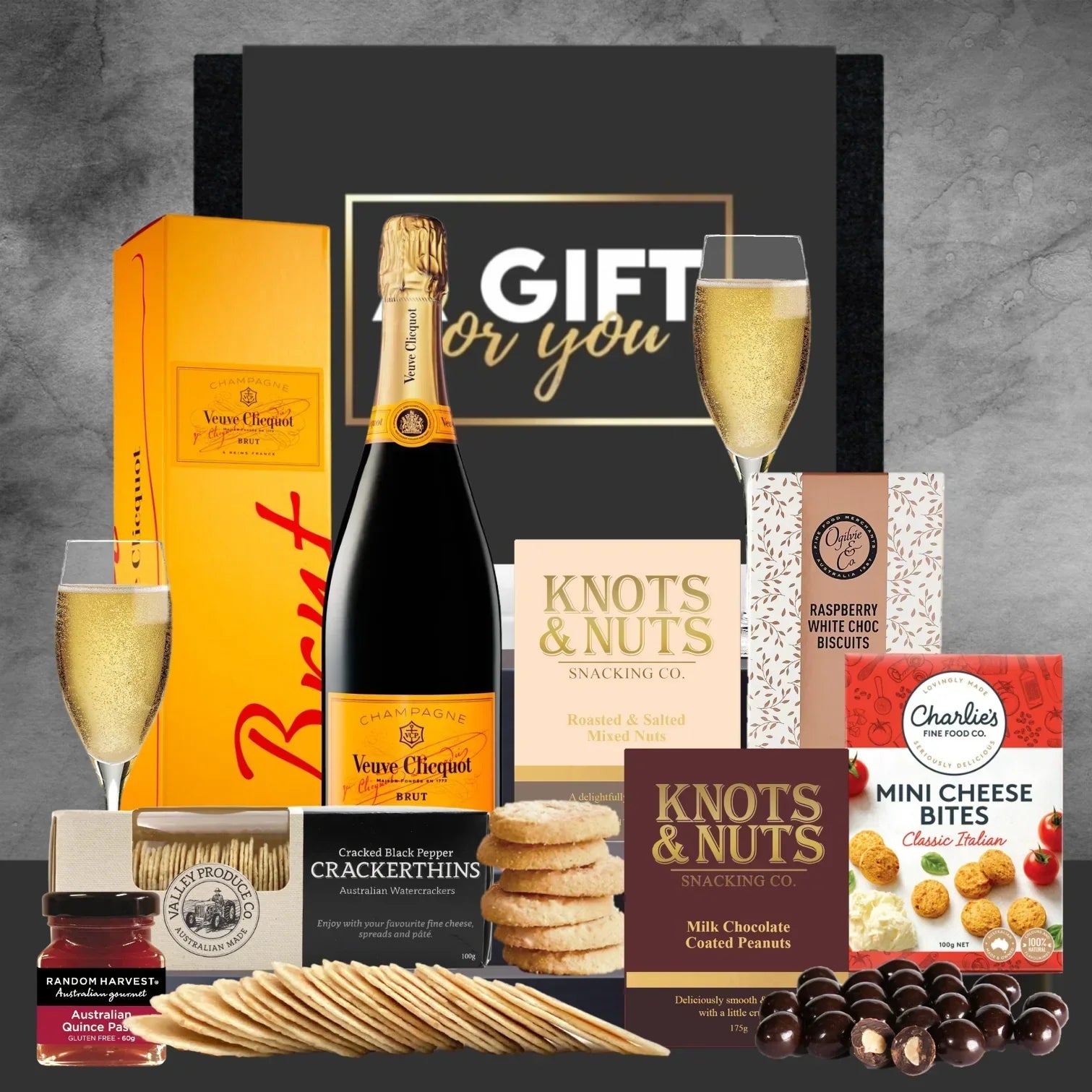 Savoury Nibble Gift Basket - Tastebuds