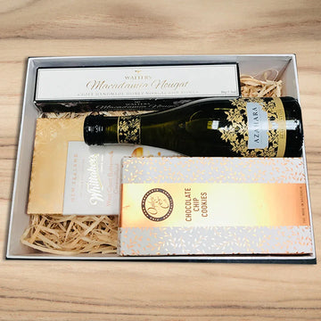 Chardonnay & Chocolate Christmas Hamper - Tastebuds