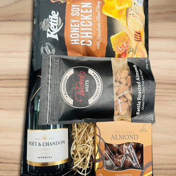 Champagne Birthday Hamper For Her - Tastebuds