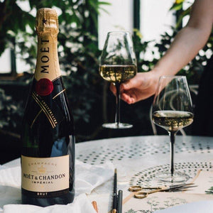 Christmas Hamper With Moet Champagne - Tastebuds