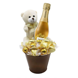 New Born Baby Chocolate Bouquet - Tastebuds