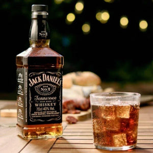 JD Whiskey Decanter Christmas Hamper - Tastebuds