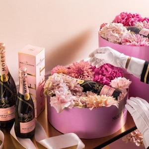 Moet Rose Luxury Christmas Hamper - Tastebuds